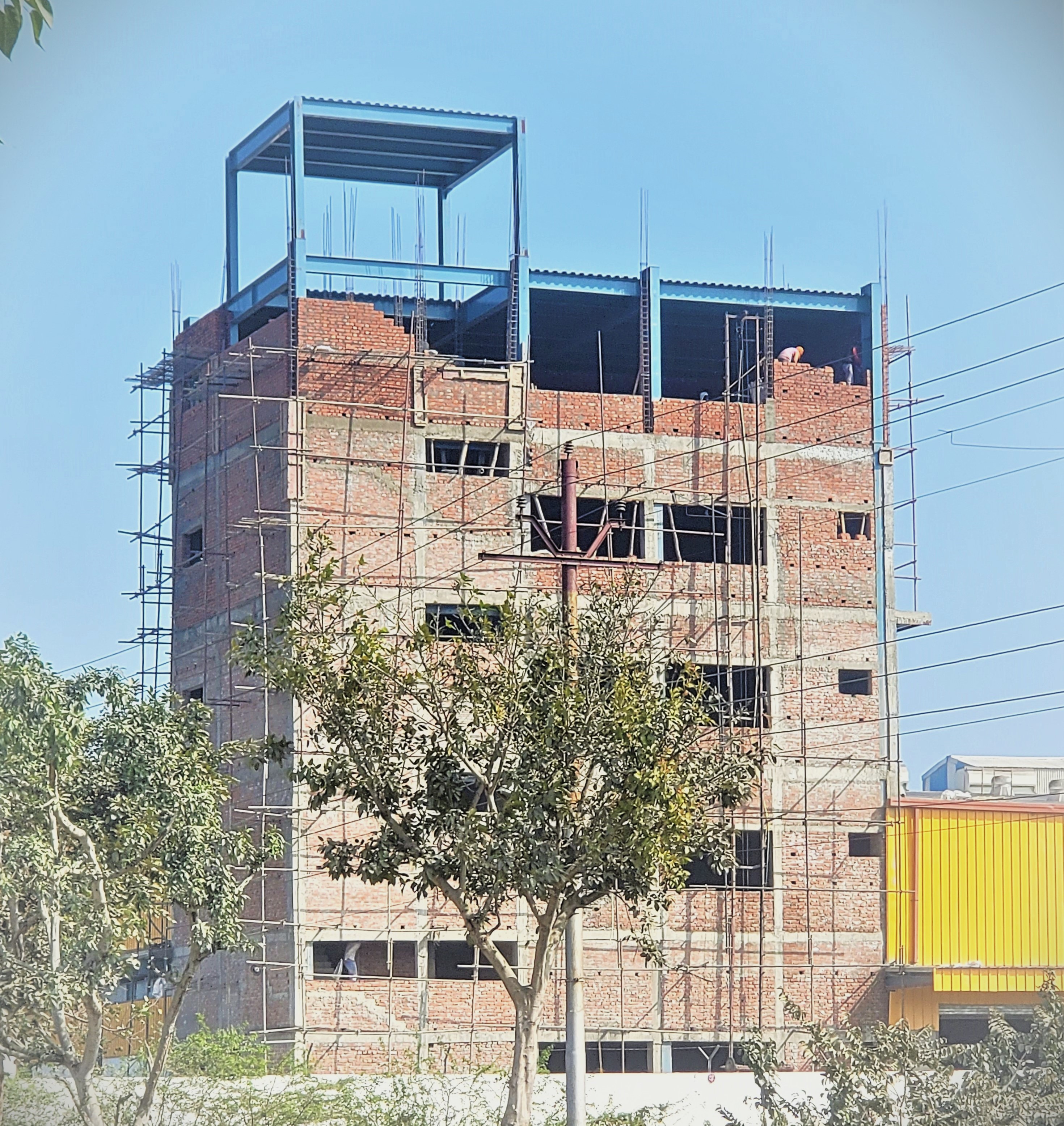 Medium-Rise Steel Buildings Construction in UP